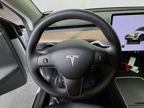 2025 Tesla Model Y Long Range
