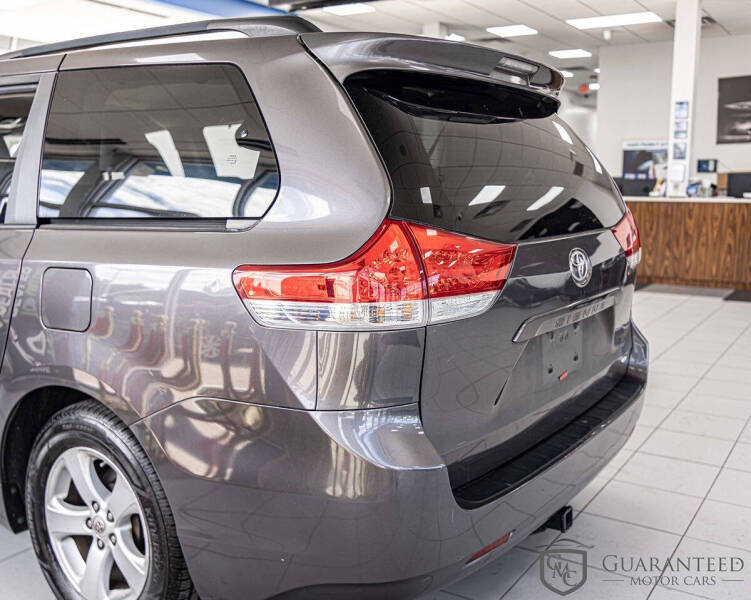 2012 Toyota Sienna