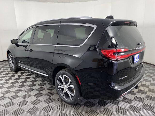 2026 Chrysler Pacifica Pinnacle