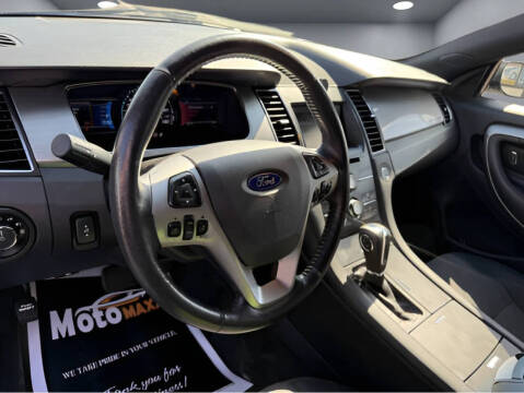 2015 Ford Taurus SEL