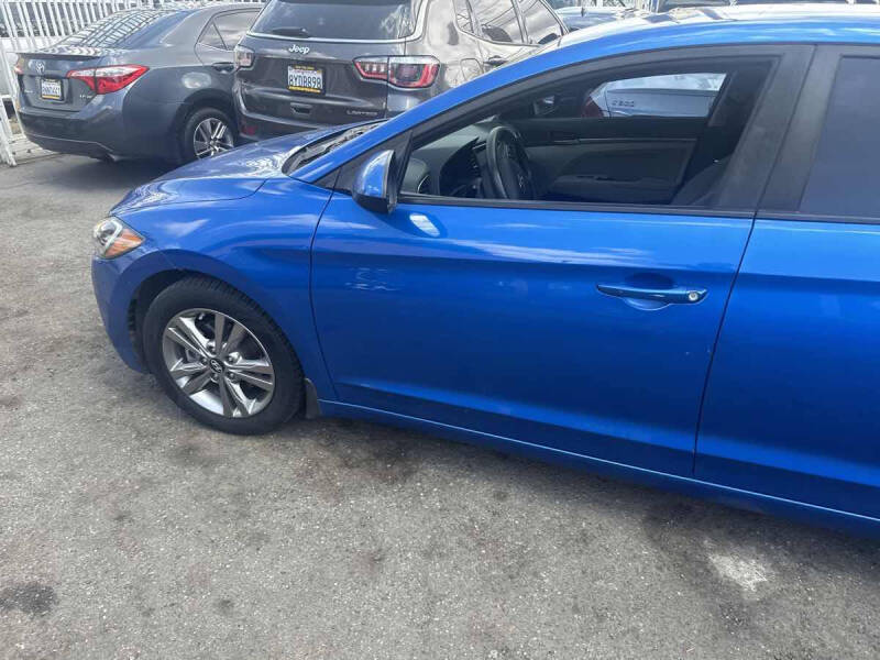2018 Hyundai Elantra