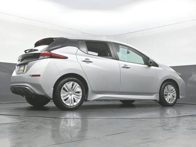 2023 Nissan LEAF S