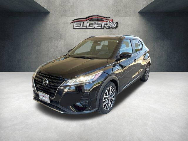 2021 Nissan Kicks SR