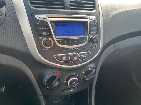 2013 Hyundai Accent GS