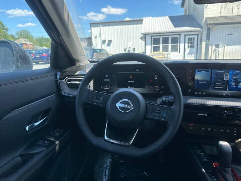 2026 Nissan Kicks SR