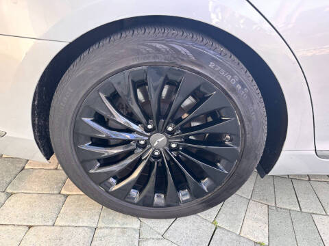 2017 Genesis G90 5.0 Ultimate