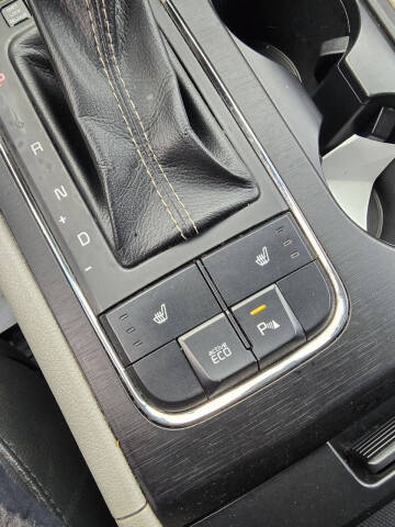 2018 Kia Sedona LX