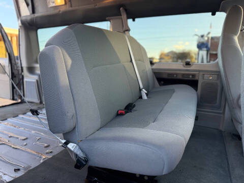 2011 Ford E-Series E-350 SD XLT