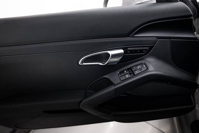 2025 Porsche 718 Cayman