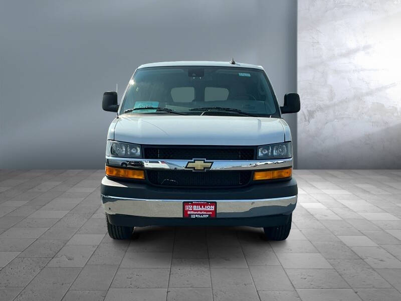 2025 Chevrolet Express LT 3500