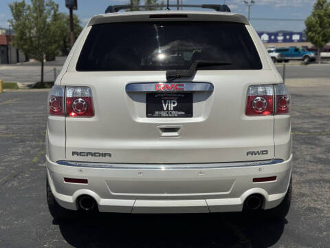 2011 GMC Acadia Denali