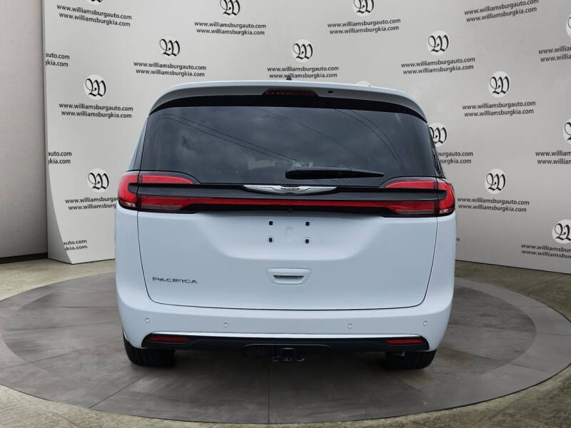 2024 Chrysler Pacifica Pinnacle