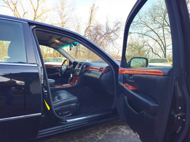 2004 Lexus LS 430