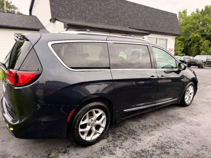 2019 Chrysler Pacifica Touring L Plus
