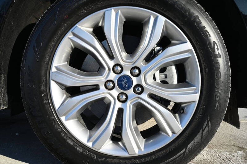 2019 Ford Edge Titanium