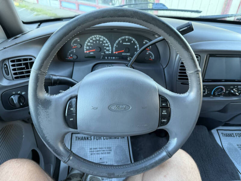 2002 Ford F-150 XLT