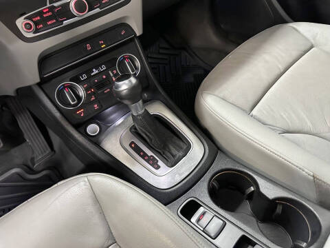 2016 Audi Q3 2.0T quattro Premium Plus