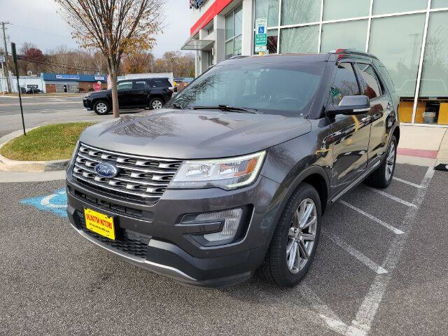 2017 Ford Explorer Limited's photo