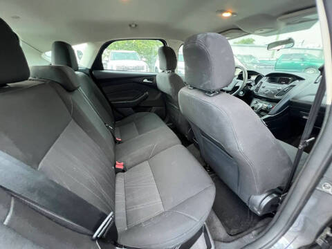 2017 Ford Focus SE