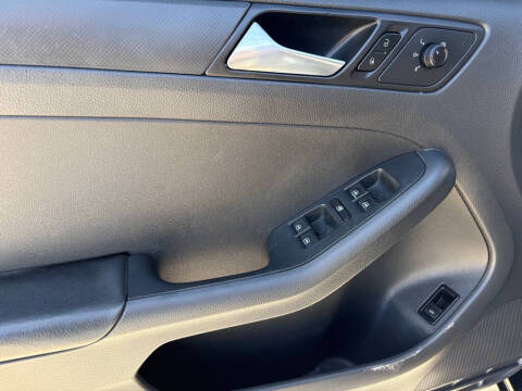 2015 Volkswagen Jetta