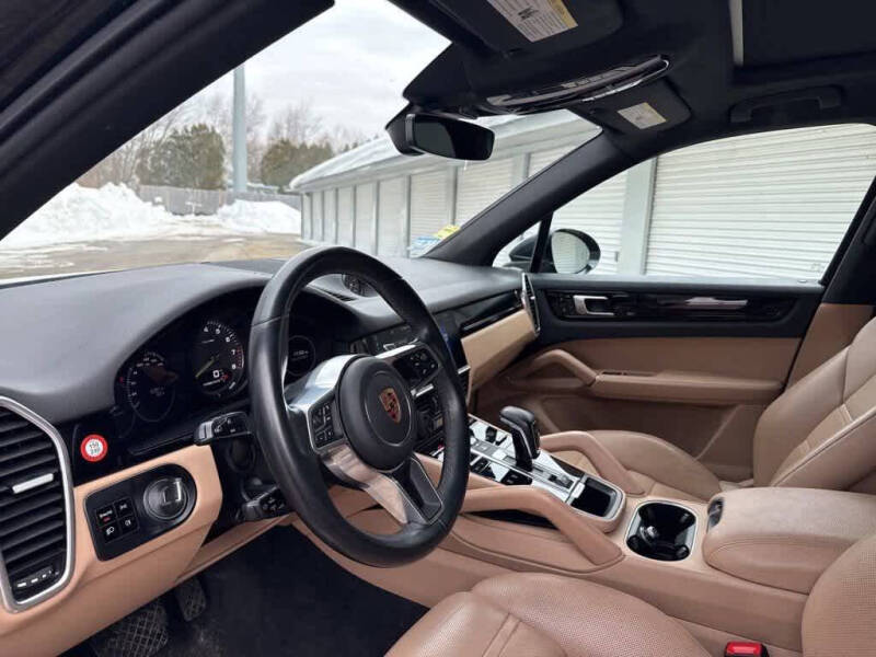 2020 Porsche Cayenne E-Hybrid
