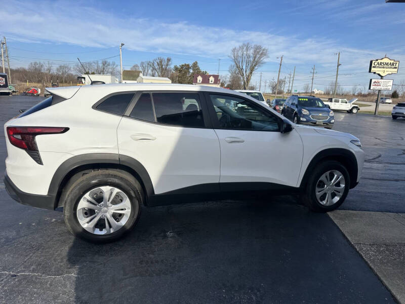 2025 Chevrolet Trax LS