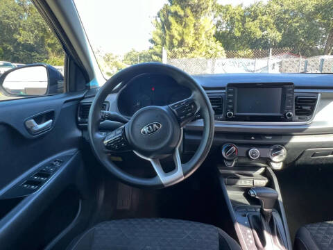 2020 Kia Rio 5-Door S