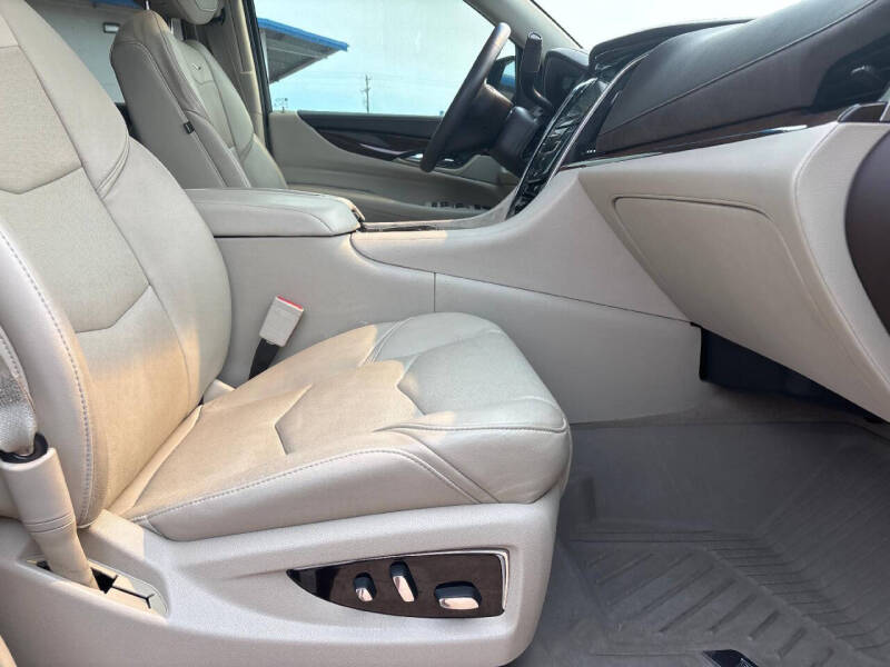 2017 Cadillac Escalade Premium Luxury