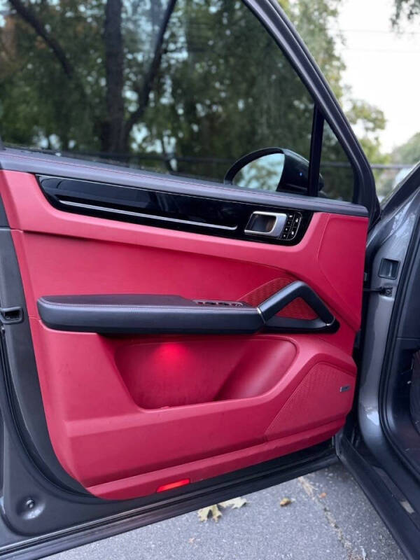 2020 Porsche Cayenne