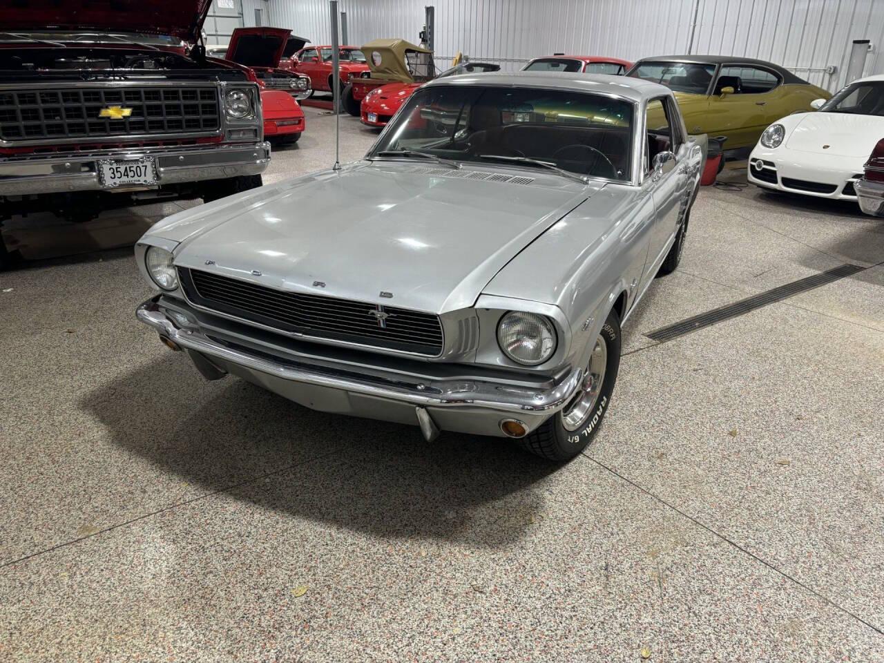 1966 Ford Mustang 5