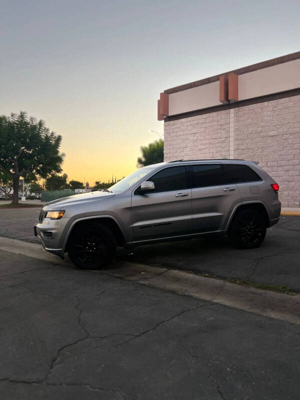 2018 Jeep Grand Cherokee Altitude
