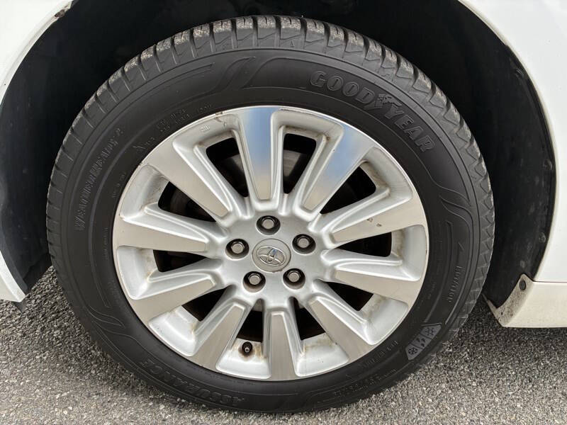 2013 Toyota Sienna XLE 7-Passenger