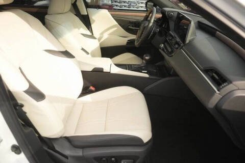 2024 Lexus ES 350 Ultra Luxury