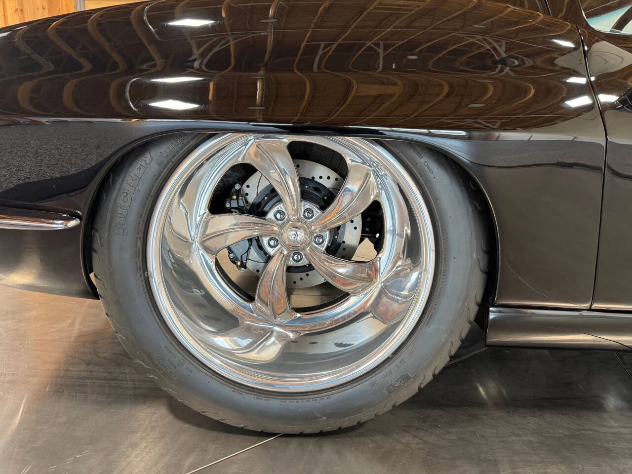 1966 Chevrolet Corvette 25