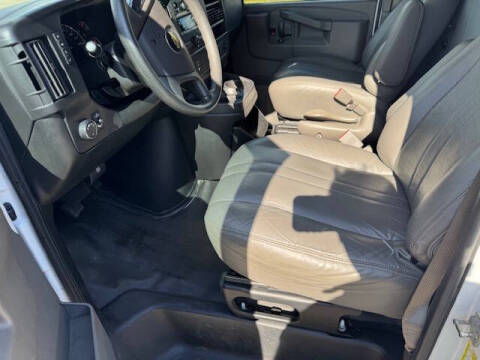 2017 Chevrolet Express 2500