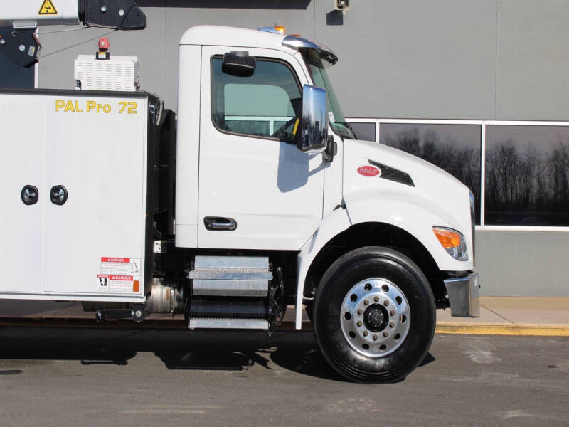 2026 Peterbilt 537