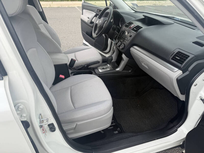 2014 Subaru Forester 2.5i