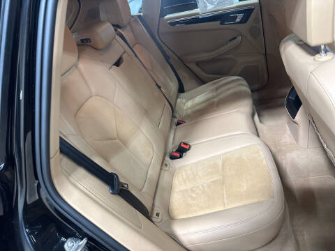 2015 Porsche Macan S