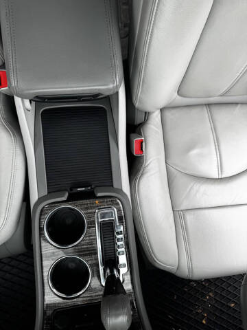 2016 GMC Acadia SLT-1