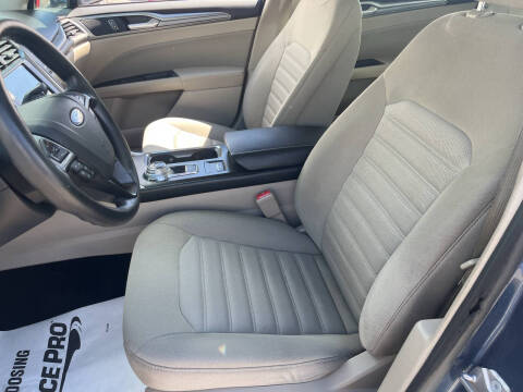 2018 Ford Fusion SE