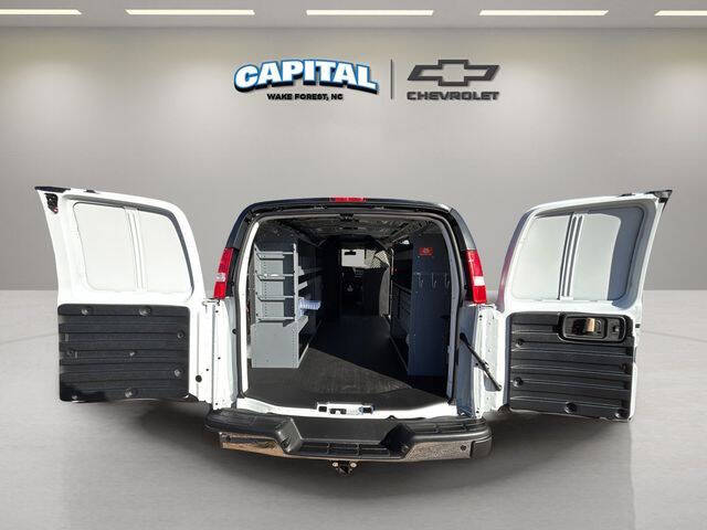 2025 Chevrolet Express 2500