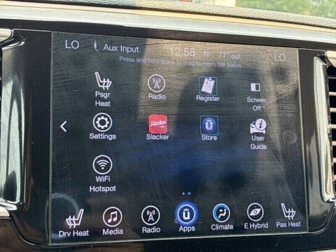 2017 Chrysler Pacifica Hybrid Premium