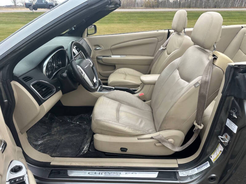 2011 Chrysler 200 Limited