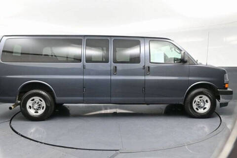 2017 Chevrolet Express LT 3500