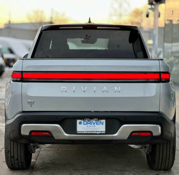 2024 Rivian R1T