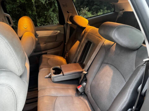 2017 Chevrolet Traverse LS