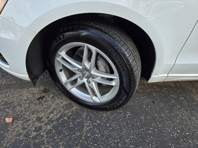 2015 Audi Q5 2.0T quattro Premium Plus