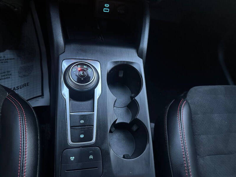 2022 Ford Escape SEL