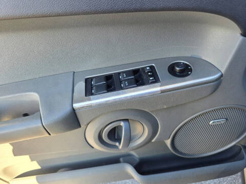 2007 Jeep Commander Sport