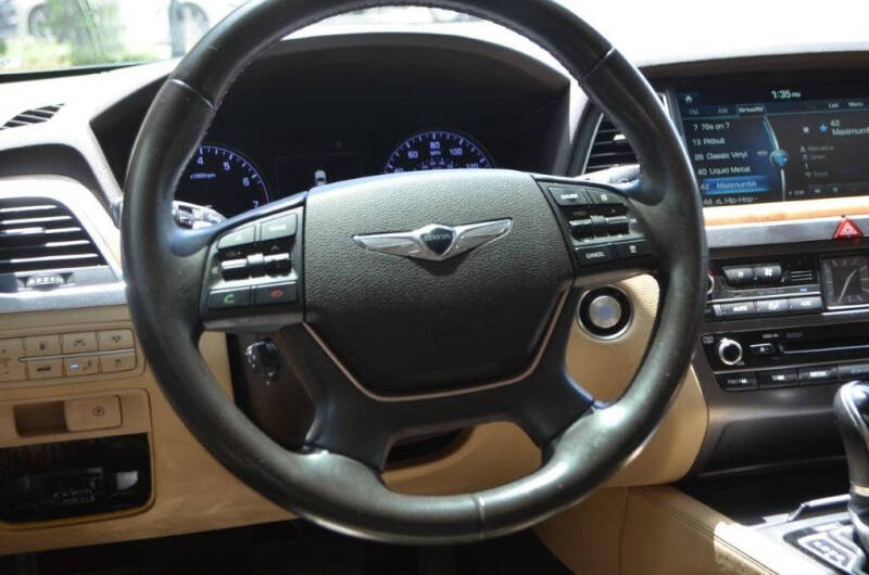 2017 Genesis G80